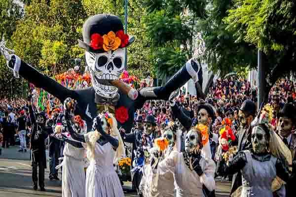halloween tradition in mexico