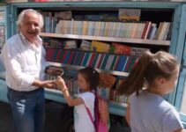 antonio's mobile library delights kids