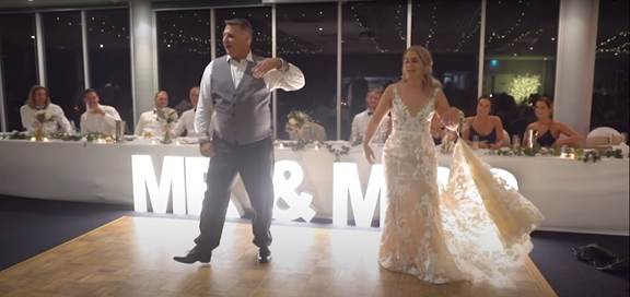 dad dances on daughter's wedding day