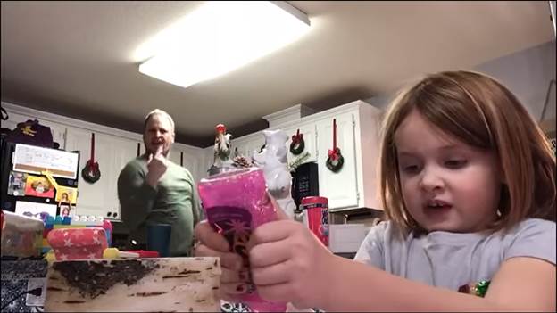videobomb dad daughter video
